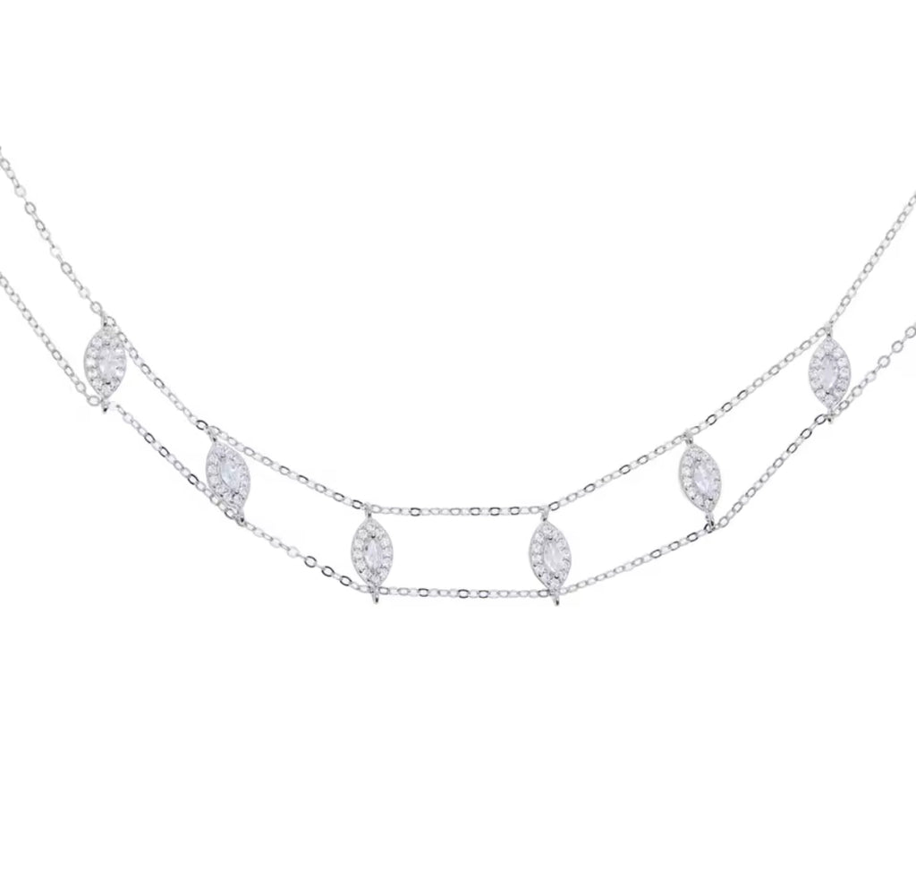 Dancing diamonds choker