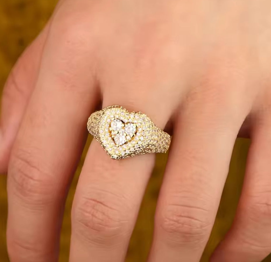 Queen of Hearts ring